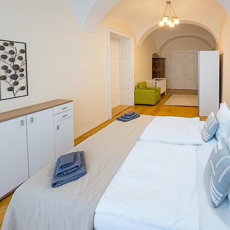 Luxury Vincents Apartments Košice Εξωτερικό φωτογραφία